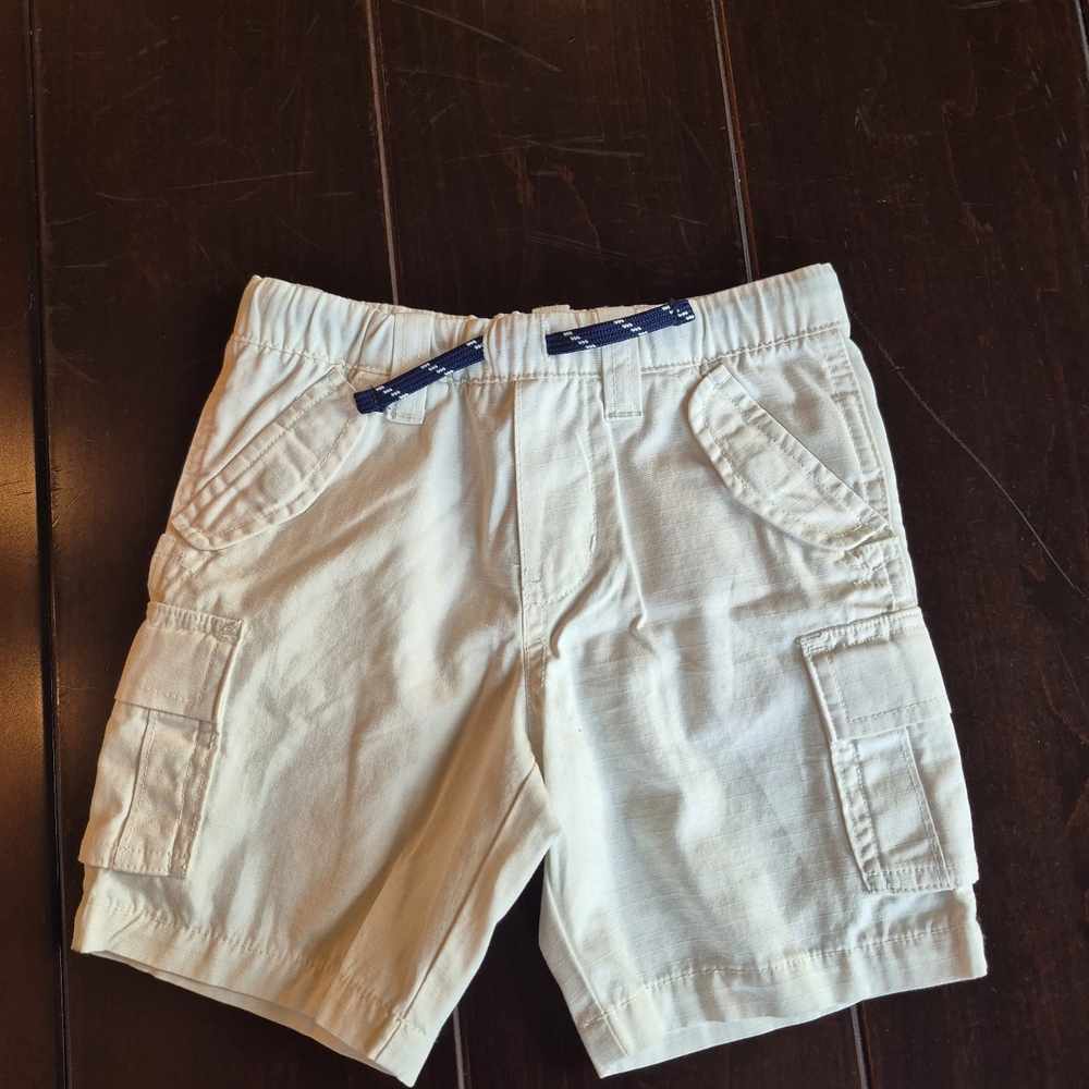 Polo by Ralph Lauren Cream Cargo Shorts NWOT